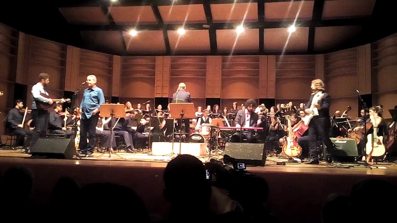 Oswaldo Gomes em Beatles in concert. Regente James Bertisch