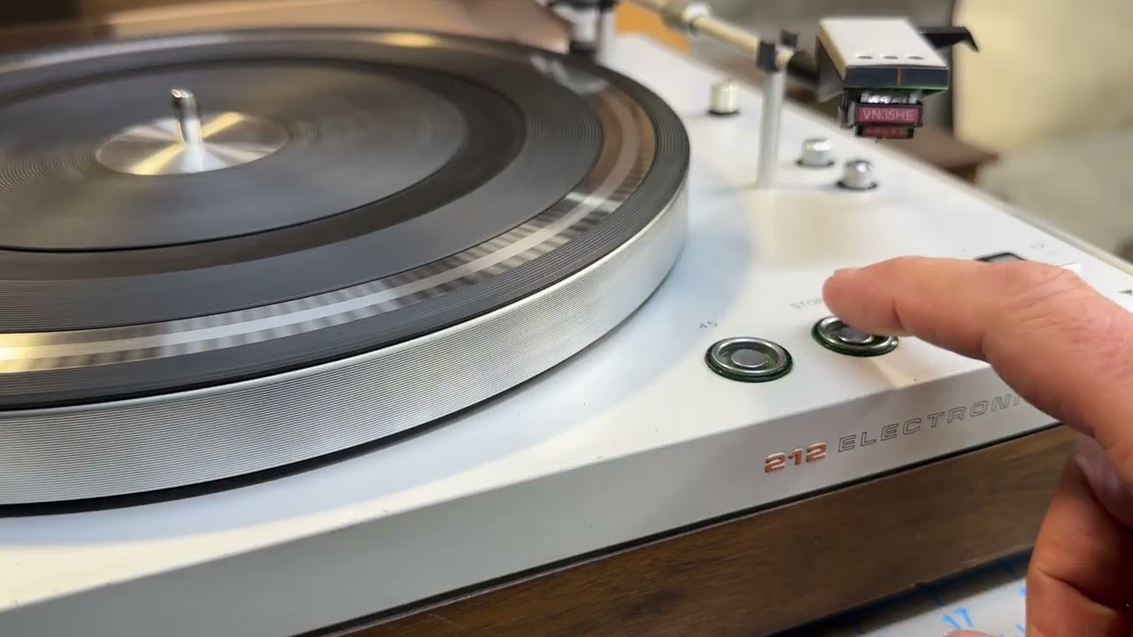 Philips GA-212 turntable with upgraded motor control and LEDs