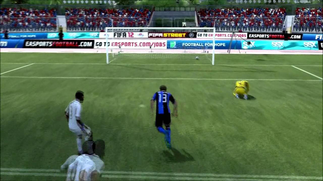 TOTY Luuk De Jong review + in-game stats