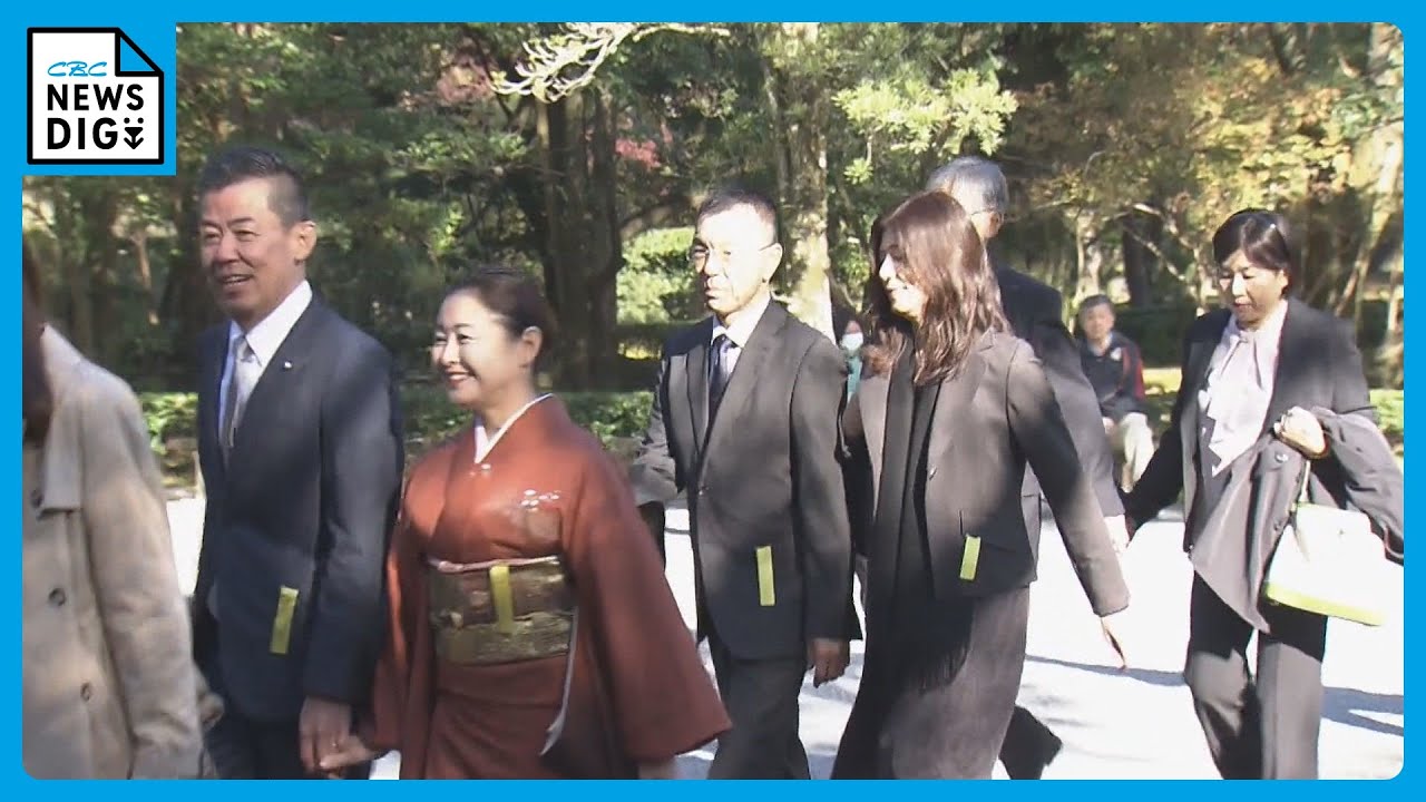 11月22日は“いい夫婦の日” 全国から結婚30周年の「真珠婚」を迎えた100 