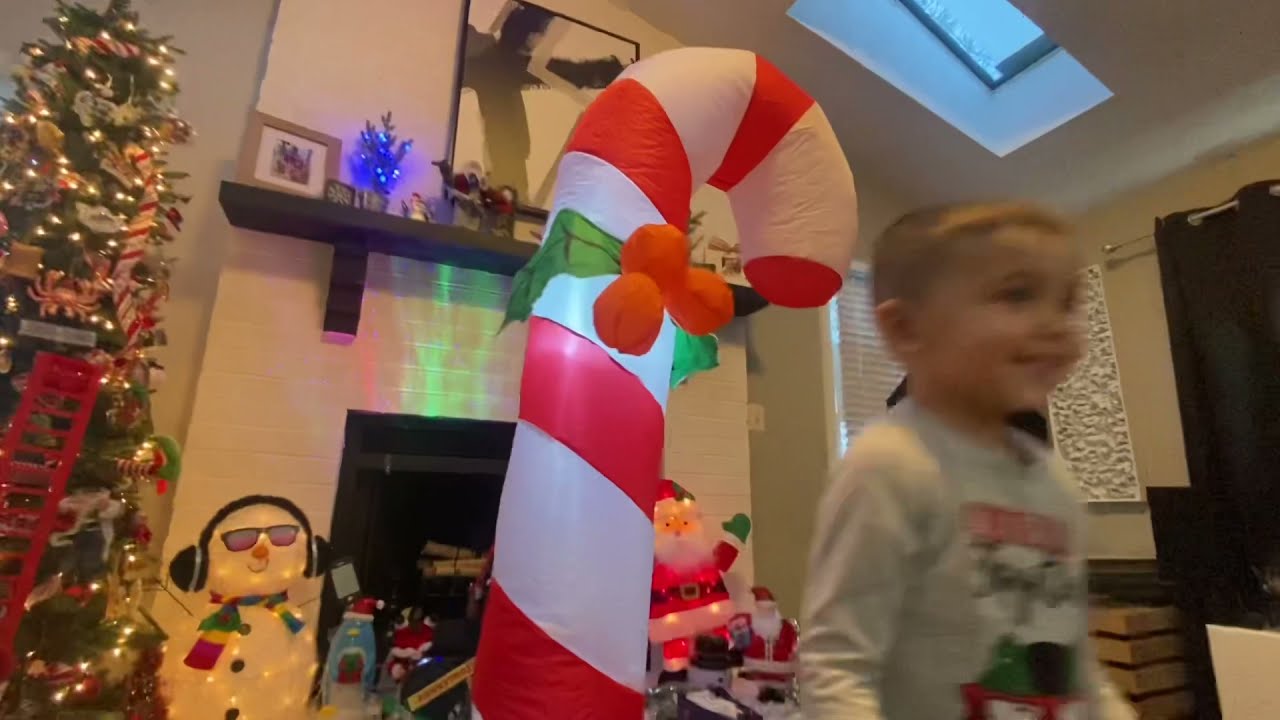 Unboxing 6ft Goosh Candy Cane inflatable! Blow up 