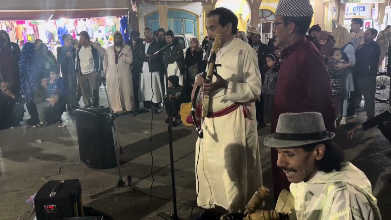 من روائع وخالدات المرحوم مبارك أيسار يعزفها بكل أناقة ابن أخته الرايس محمد بنعلي وسط ساحة المشور