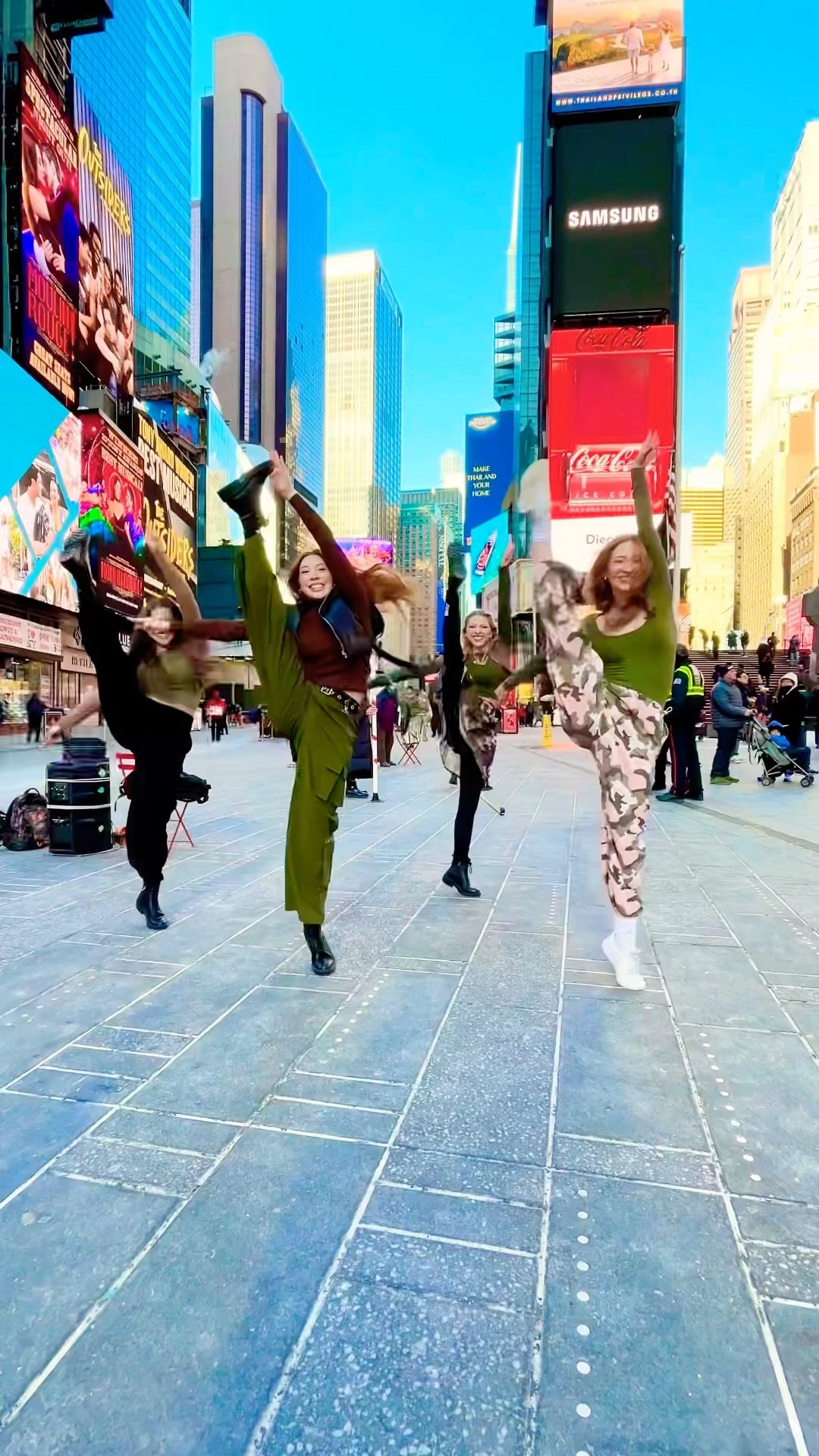 KICKIN IT  in TIMES SQUARE ??? @Melissa_Becraft | Triple Charm #Shorts