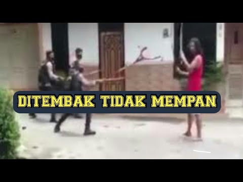 Pria Ditembak Tidak Mempan,Ngamuk Pakai Samurai