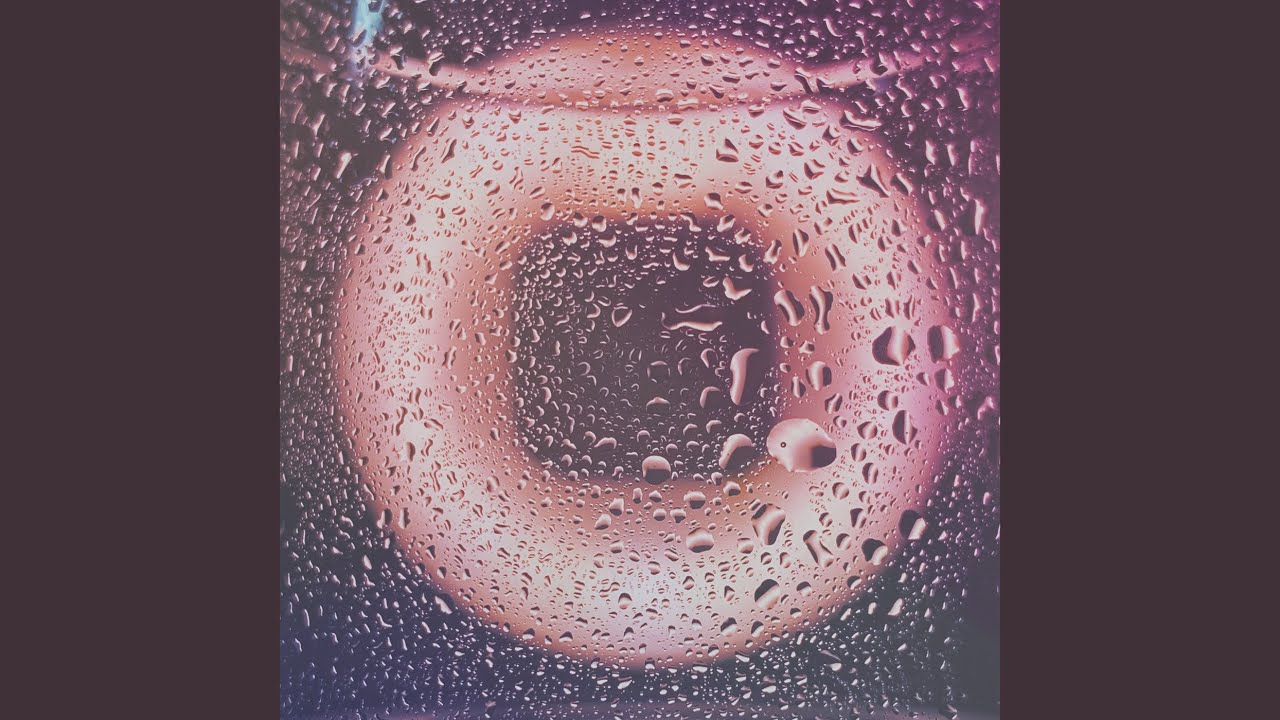 Light Ring (Rain) auf YouTube ansehen Light Ring (Rain) auf YouTube ansehen