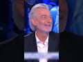 Voyage à Tahiti : Gilles Verdez défend Anne Hidalgo contre tout le plateau !-