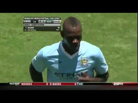 Balotelli failed trick shot - Mancini takes him out