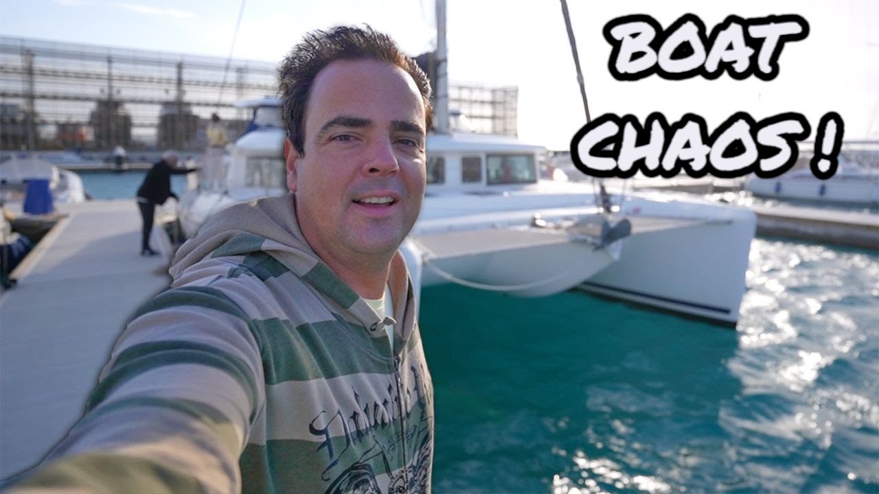 ⁣Screaming Winds, Broken Toilet… Welcome to Boat Life!!