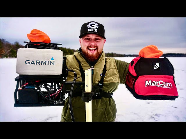 LIVESCOPE vs. FLASHER Ice Fishing CHALLENGE! (Which Works Better