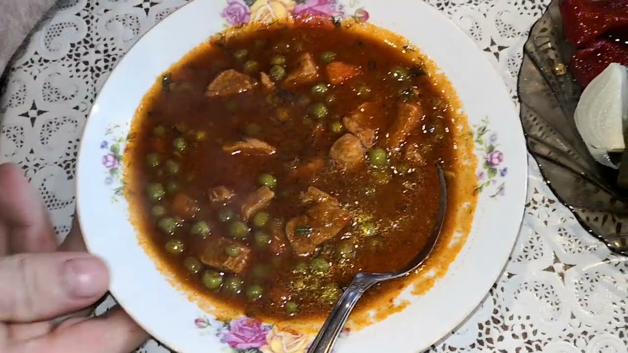 MANCARE DE MAZARE CU CARNE DE PORC