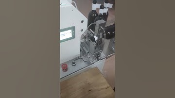 Semi automatic bottle neck label folding labeling machine straw labeler testing video