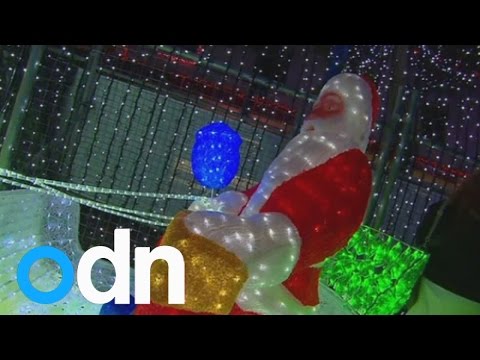 1.2 million Christmas lights set new world record in Canberra, Australia