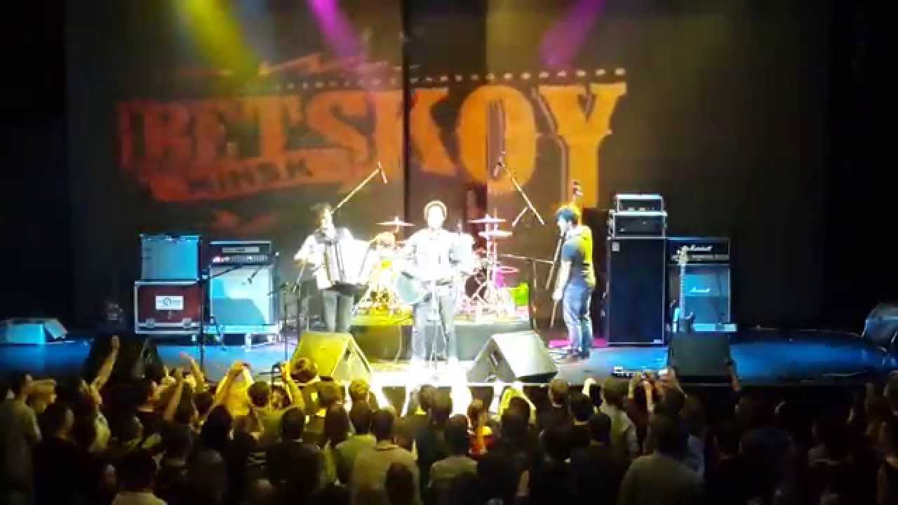 Кавер на песню "Яблони" (Ляпис Трубецкой) + песня "ПНОЧ". "RED" club ...