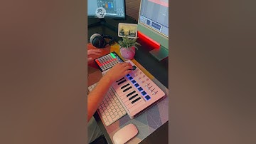 Billie Jean - Michael Jackson // Live Looping (Arturia MiniLab 3, Novation Launchpad & Ableton)