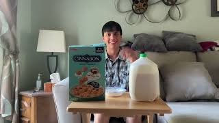 Cinnabon Cereal Review: Just like Taco Bell (I'm serious)