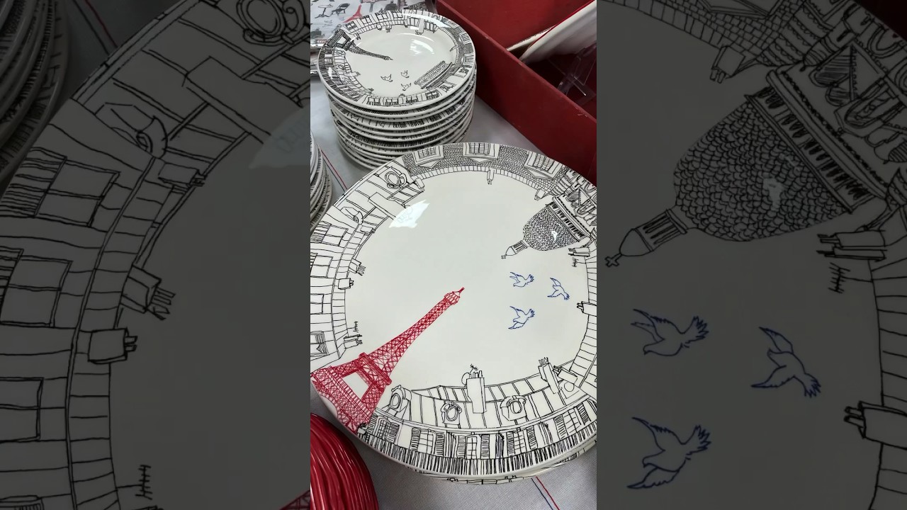 I'm happy to buy Gien high-quality tableware at a low price