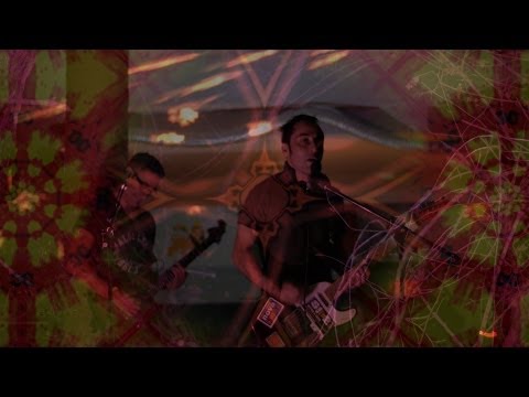 Gloriaday : isn't time? / isn't real? Facebook du groupe: https://www.facebook.com/gloriadaystheband psychedelic clip réalisé par JudaS GoMoR ( prodrone64@yahoo.fr ) tournage PanasonicGH3 - Nokton 25mm F0.95