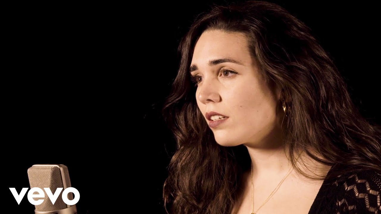 Carolina Alabau - Me Llaman Nella (Live)