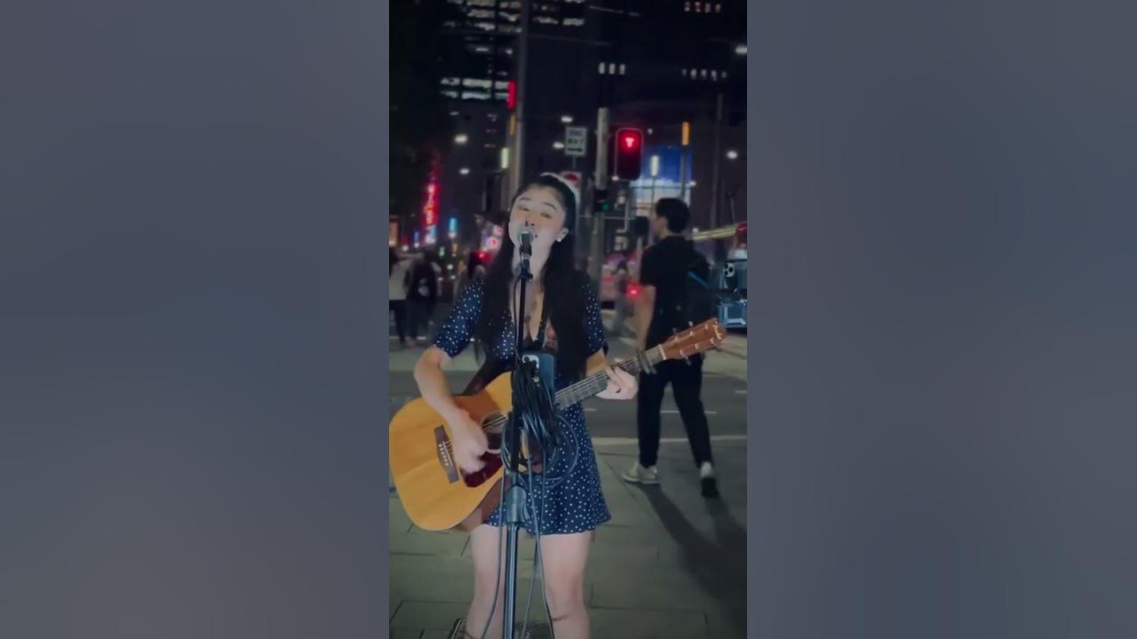 It’s a love story baby just say yes! #lovestory #taylorswift #busker #busking #shirina