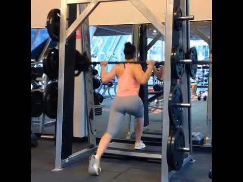 Smith machine reverse lunge off a step - YouTube