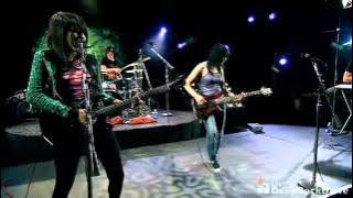 Eyes Set To Kill - Reach (Live at DeepRockDrive)