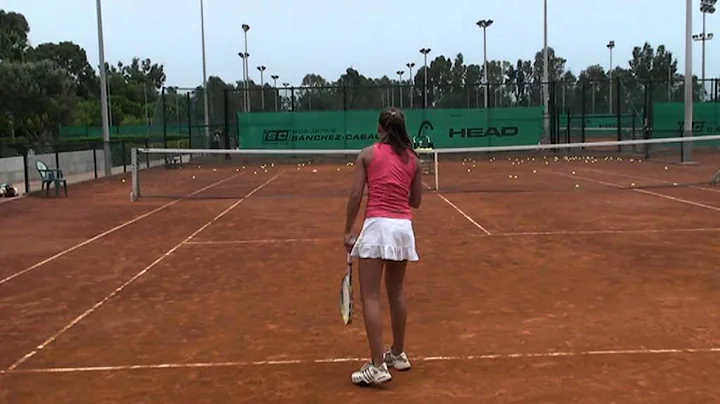 Mia Jovanova tennis