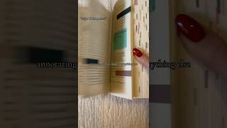 How I annotate my books #bookbites #booktubetbr #bookish #booktok #bookworm #annotations #fantasy