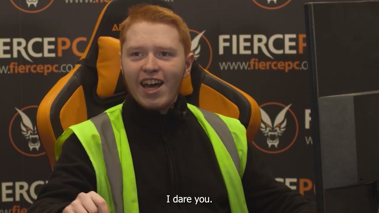 PC BUILDER ROASTS YOUR SET UPS!