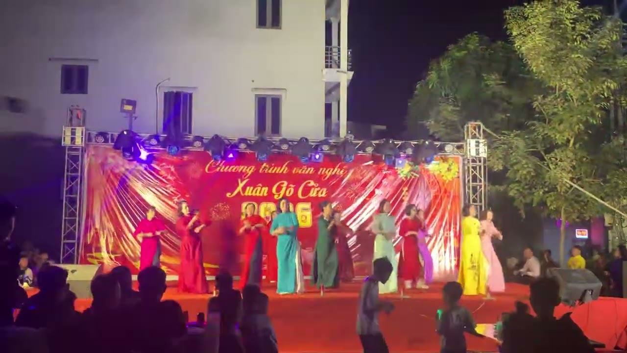 Phố Xuân - CLB Dân Vũ Thôn Long Vỹ