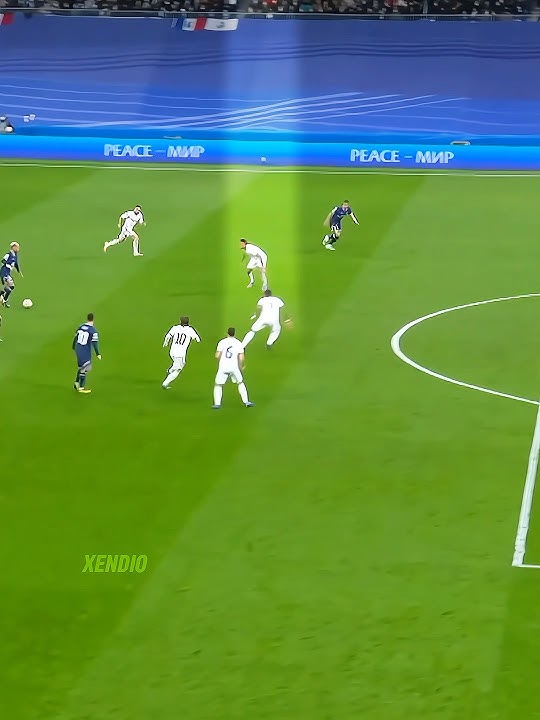 200 IQ Offside Trap 🧠