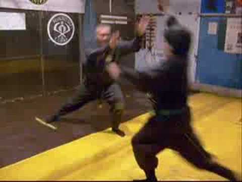 Video: ¿Usó katana el ninja?