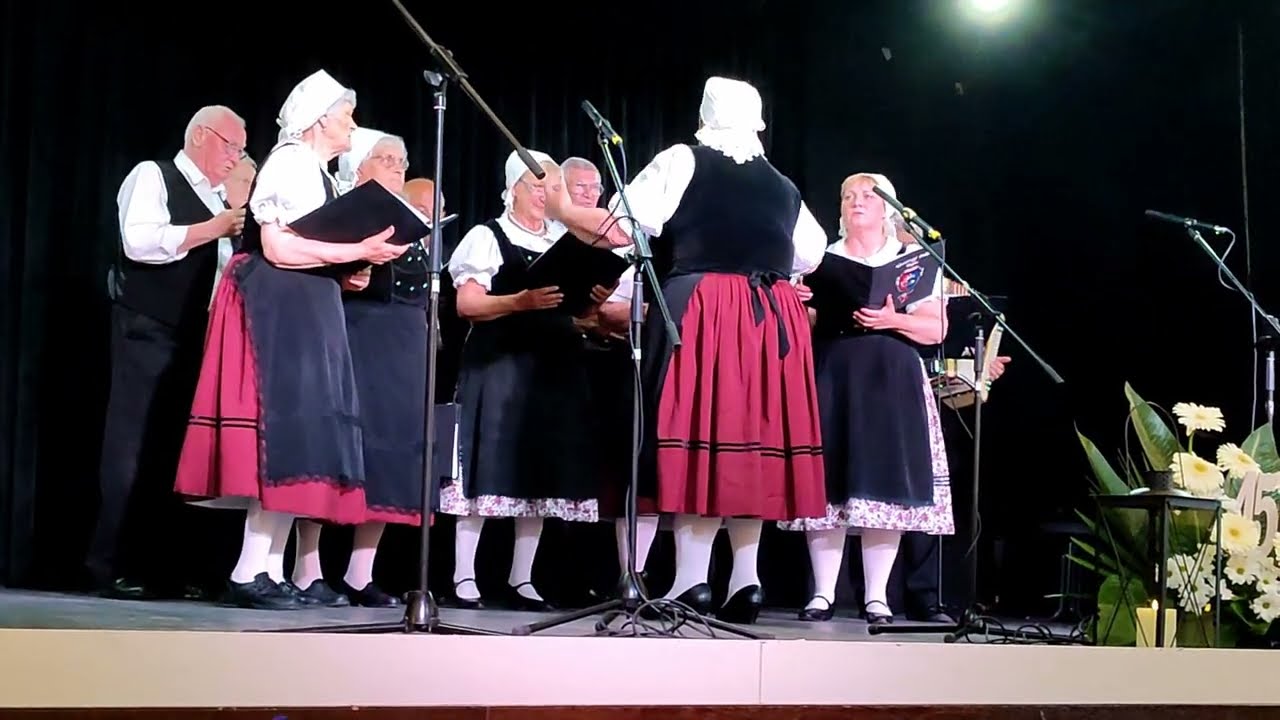 DU ALTER LINDENBAUM  GEM. CHOR TARIAN  2023