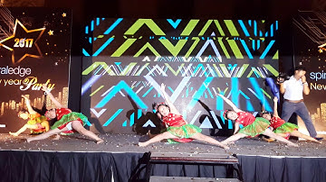 May diễn văn nghệ tiệc tất niên công ty mẹ 2017.