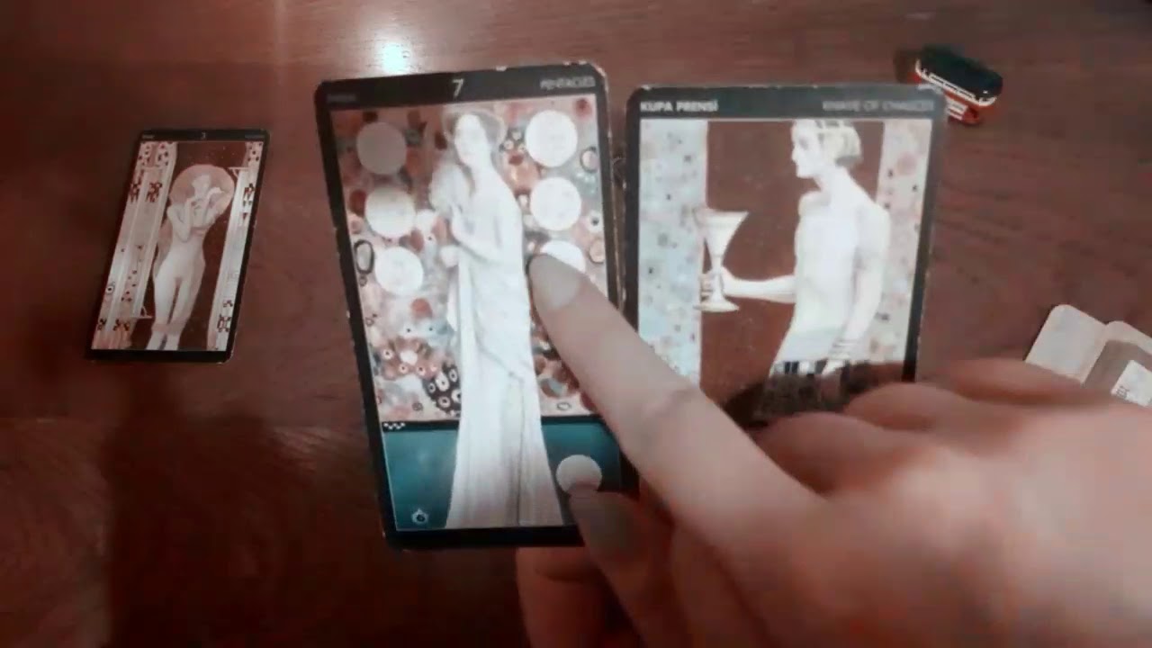 🔮 İnsanlarda Bıraktığın İlk İzlenim Ne? 🔮 Seninle İlgili Ne Düşünüyorlar? 🔮 Bir Tarot Destesi Seç 🔮