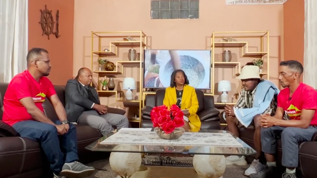 Fampahafantarana mombamomba an'Ambondrombe / Démystification montagne sacrée d'Ambondrombe