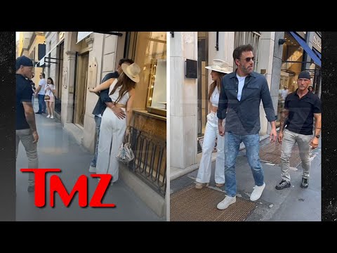 Jennifer Lopez & Ben Affleck Making Out in Milan But They've Got Company | TMZ