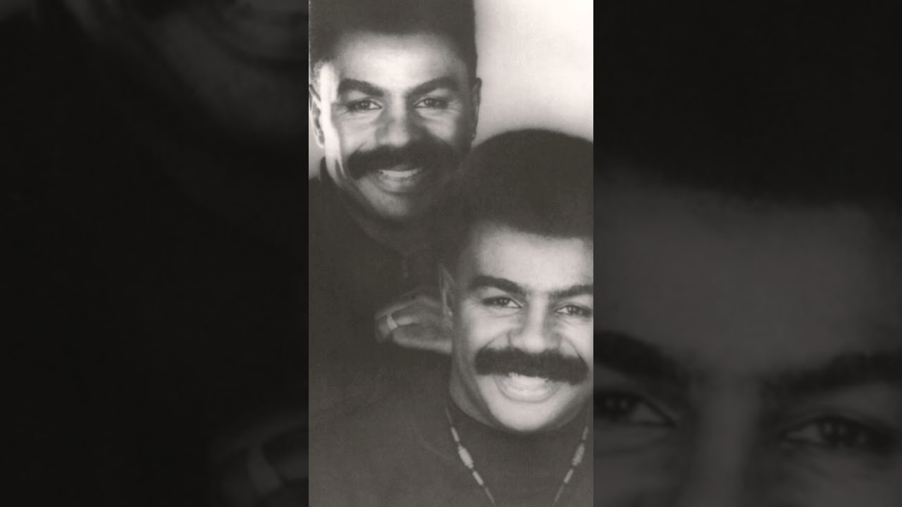 The Whispers Wallace and Walter Scott are 81 today. God bless them and Happy Birthday 🎂 🥳 🎉 🎈 🎁 🎊 🍾🥂