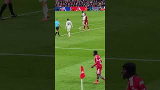 Jeremie Frimpong  #skills #speed vs Manchester United #PremierLeague 2025/2026 #football  #anfield ￼