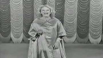 Phyllis Diller - stand-up comedian (pt1 1965)