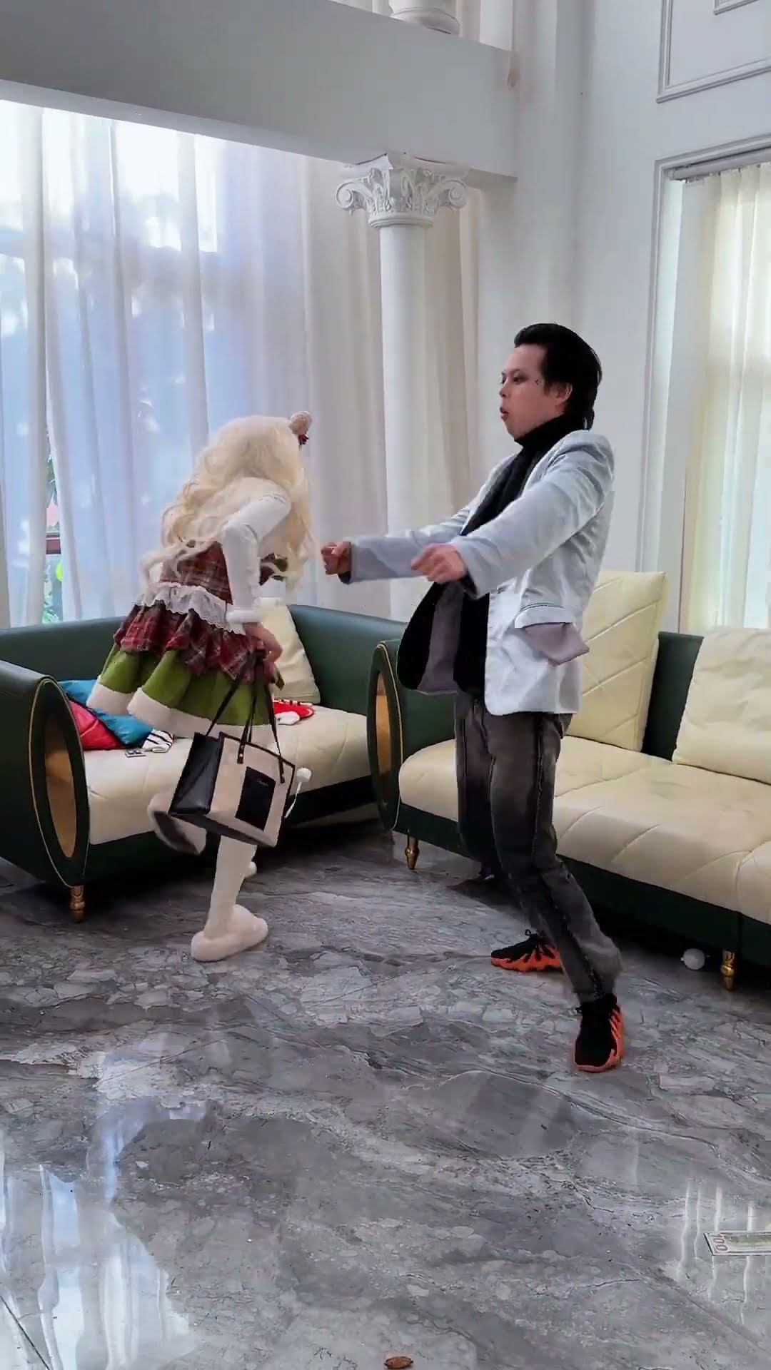 小丑为何让白天使如此害怕。#angel #shorts #clown #小丑 #超人不会飞