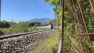 【4K高画質】E353系モトS102編成(セカンドナンバー)が特急あずさ34号新宿行きとして小淵沢〜長坂間の長坂カーブを通過するシーン (34M) 2026.5.5.14:37