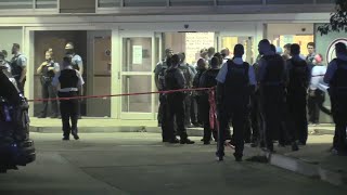 2 Chicago police officers among 3 shot in Garfield Park, police say