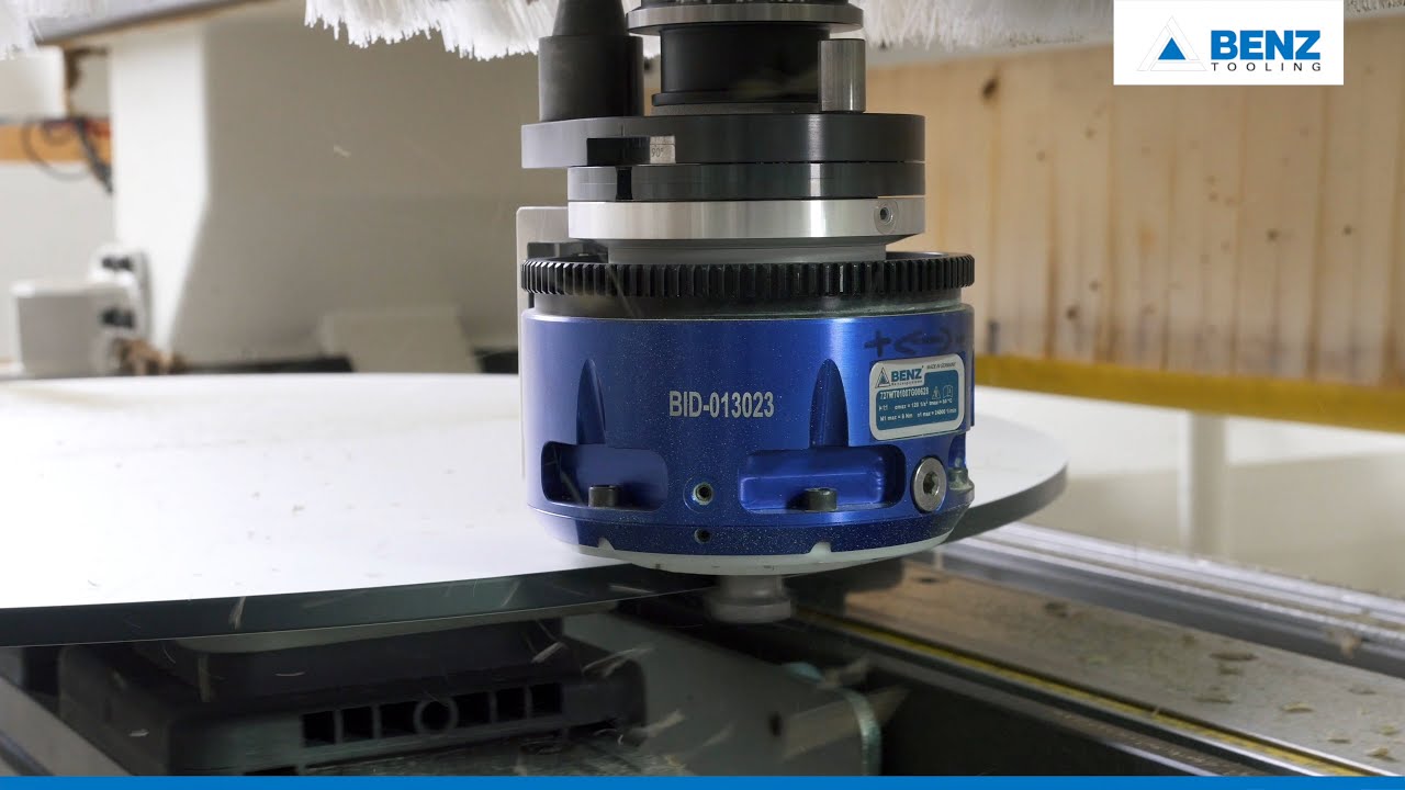 WOOD - Complete machining of a table top with the floating trimming ...