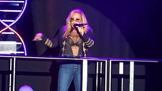 Anastacia - Evolution tour - Groningen -Left Outside Alone