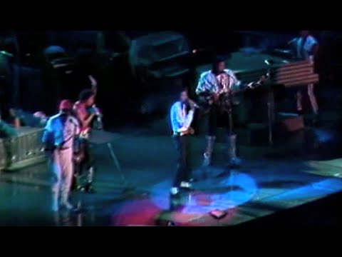 Off The Wall | Victory Tour in Knoxville (1984)