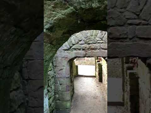 Spofforth Castle in the UK - Walking Mini-Tour