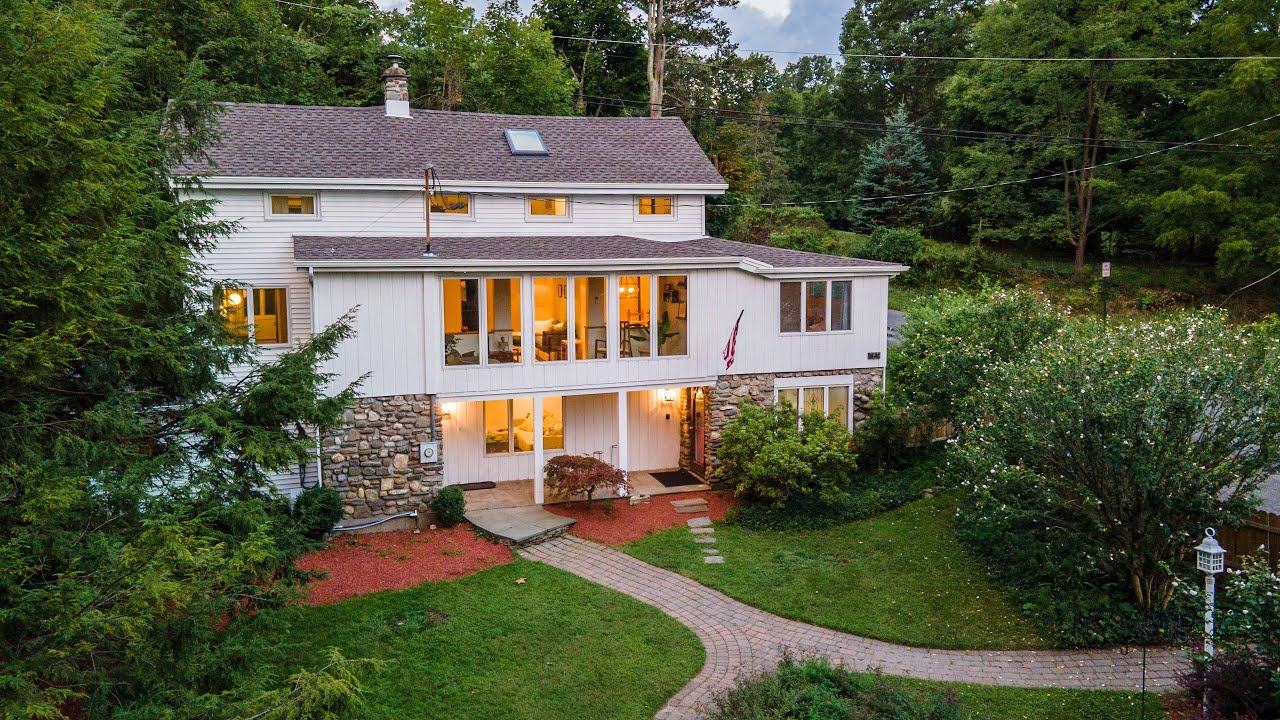 Storm King Mountain House Tour Living like Royalty in the Hudson