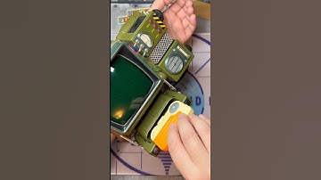 YOU CAN BUILD YOUR OWN PIPBOY HOLOTAPE!