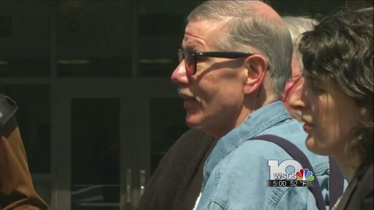 Exonerated man released from Virginia prison after 33 years - YouTube