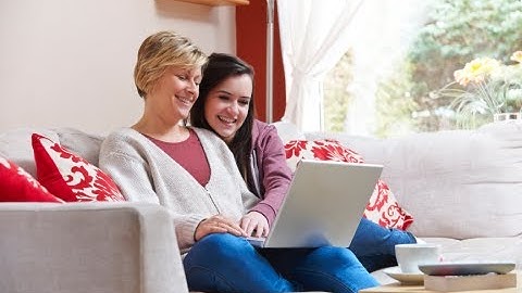 How to Conference Call on Skype